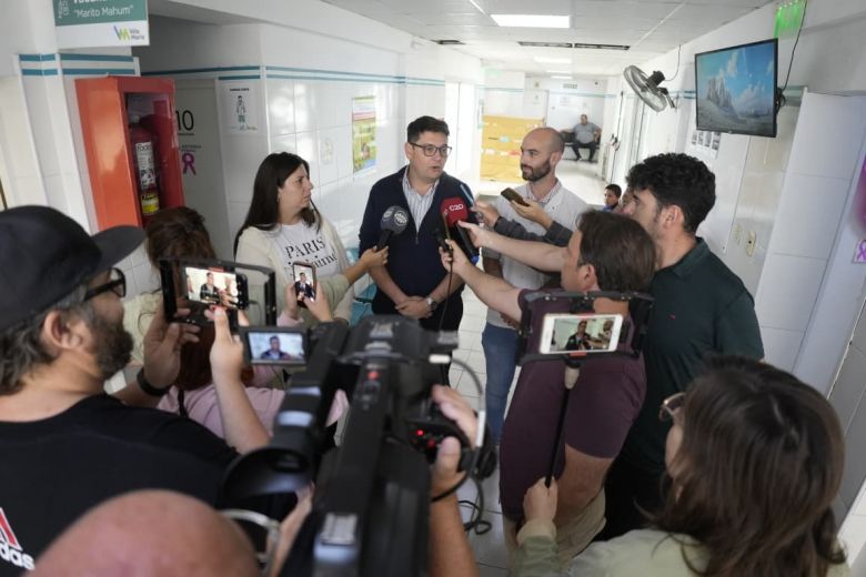 Continúa la vacunación contra el dengue destinada a personas de 15 a 24 años