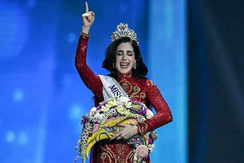 La mexicana Fátima Bosch gana Miss Universo 2025