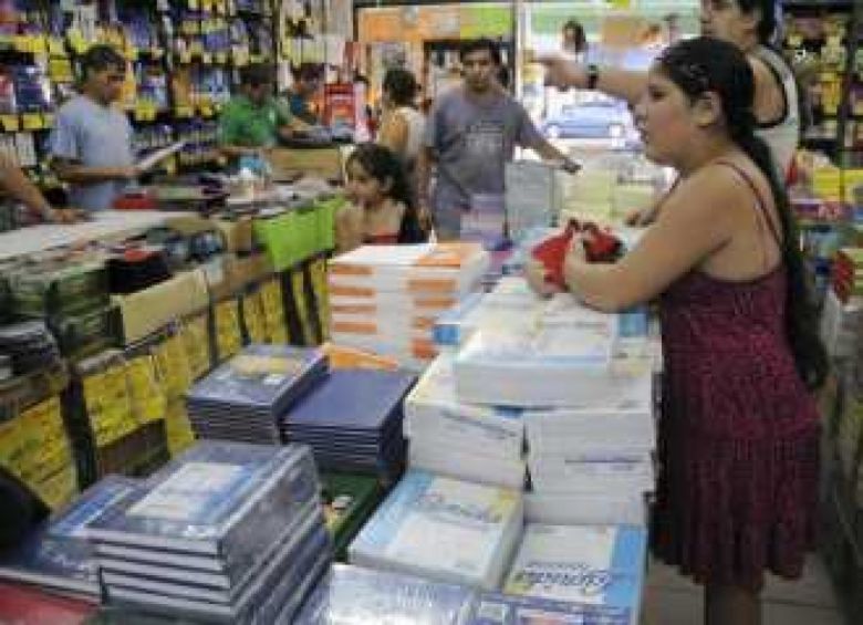 Seis de cada diez argentinos declara dificultades para llegar a fin de mes, muy por encima del promedio regional