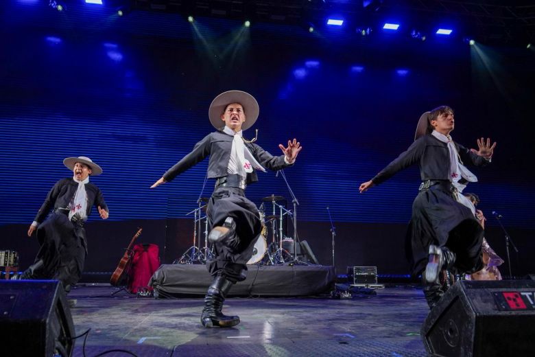 Jes&uacute;s Mar&iacute;a: entre suspensiones y noches multitudinarias