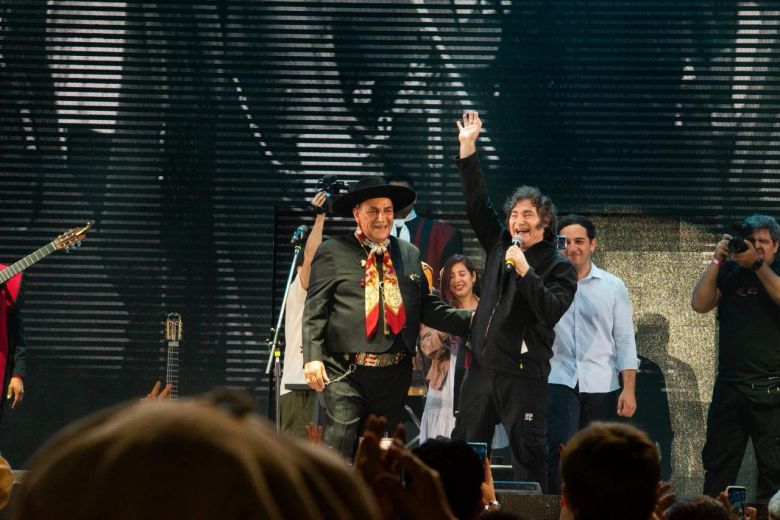 Jes&uacute;s Mar&iacute;a: entre suspensiones y noches multitudinarias