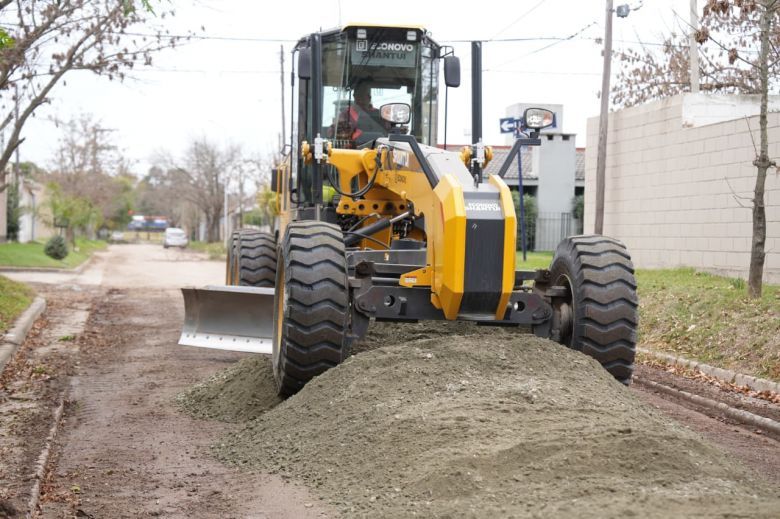 Comenzaron obras para pavimentar 19 cuadras en barrio Barrancas del R&iacute;o