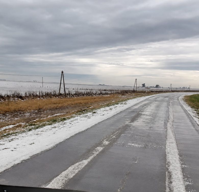 Granizo y tormentas fuertes: la piedra sorprendi&oacute; a vecinos en Marcos Ju&aacute;rez y otras localidades