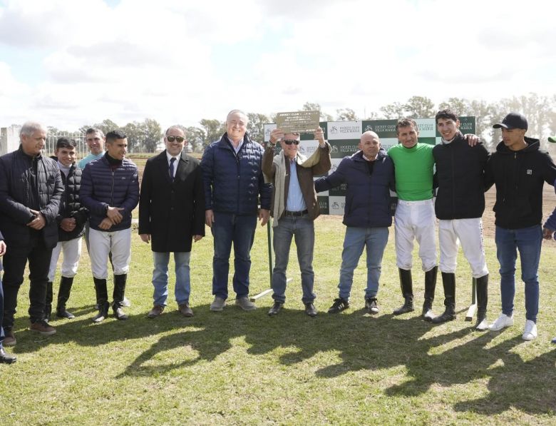 Turf: Villa Mar&iacute;a vivi&oacute; el gran premio 159&deg; aniversario en el Jockey Club
